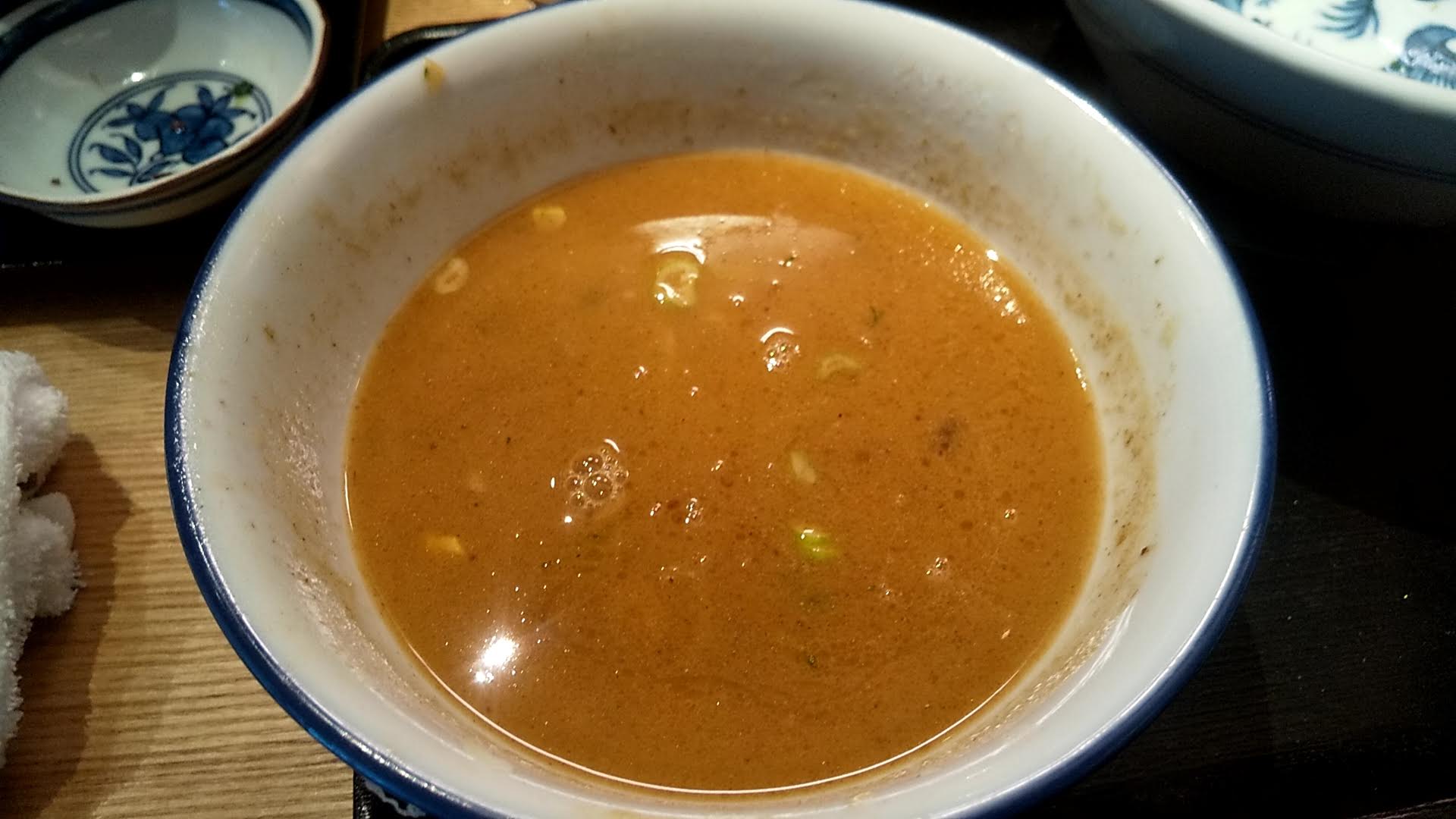 中華そば勝本の濃厚煮干しつけそばのスープ割り