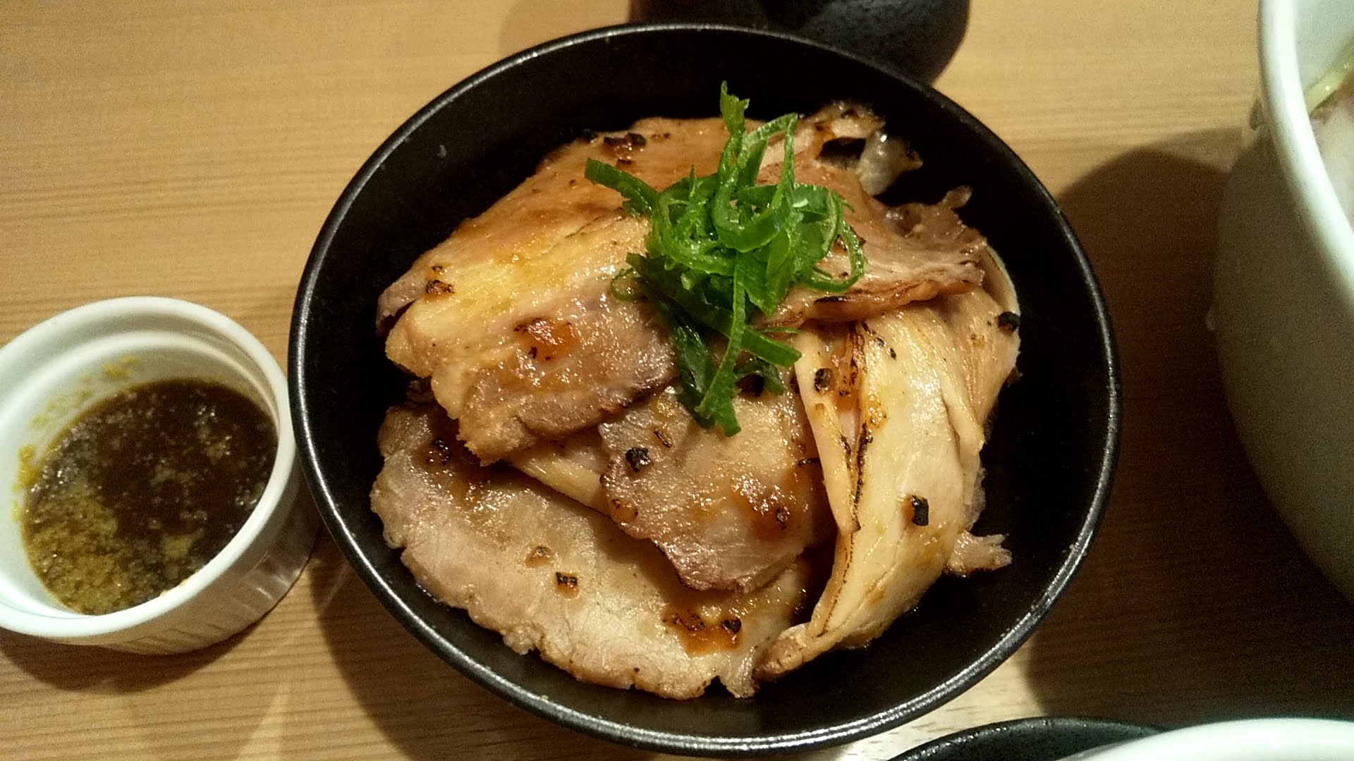 麺亭しま田のチャーシュー丼の写真