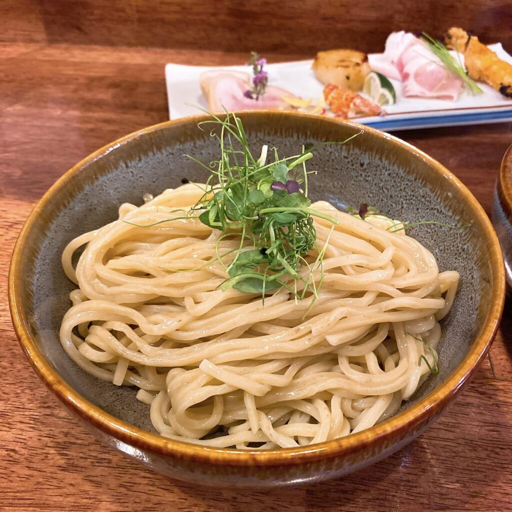 海老丸らーめんの麺