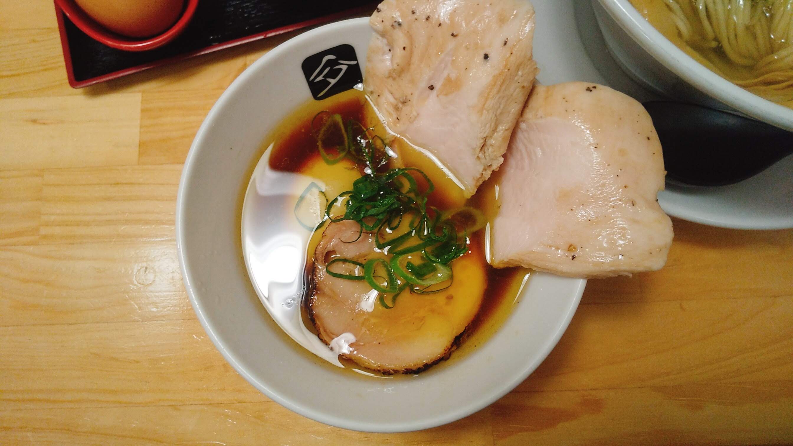 中華そば髙野の特製鶏つけ麺のつけ汁の写真