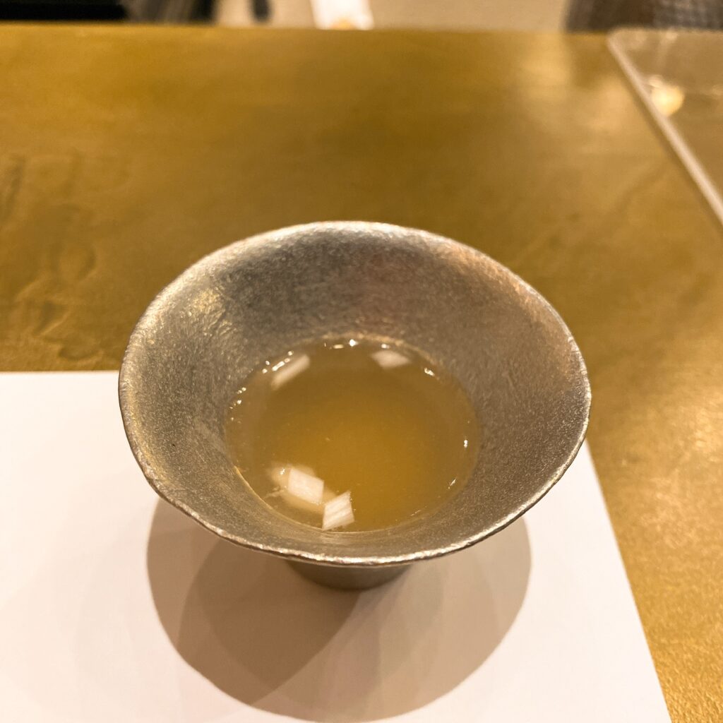 銀座魄瑛の食前スープ