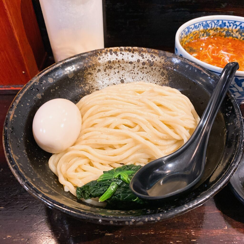ほうきぼし+の麺
