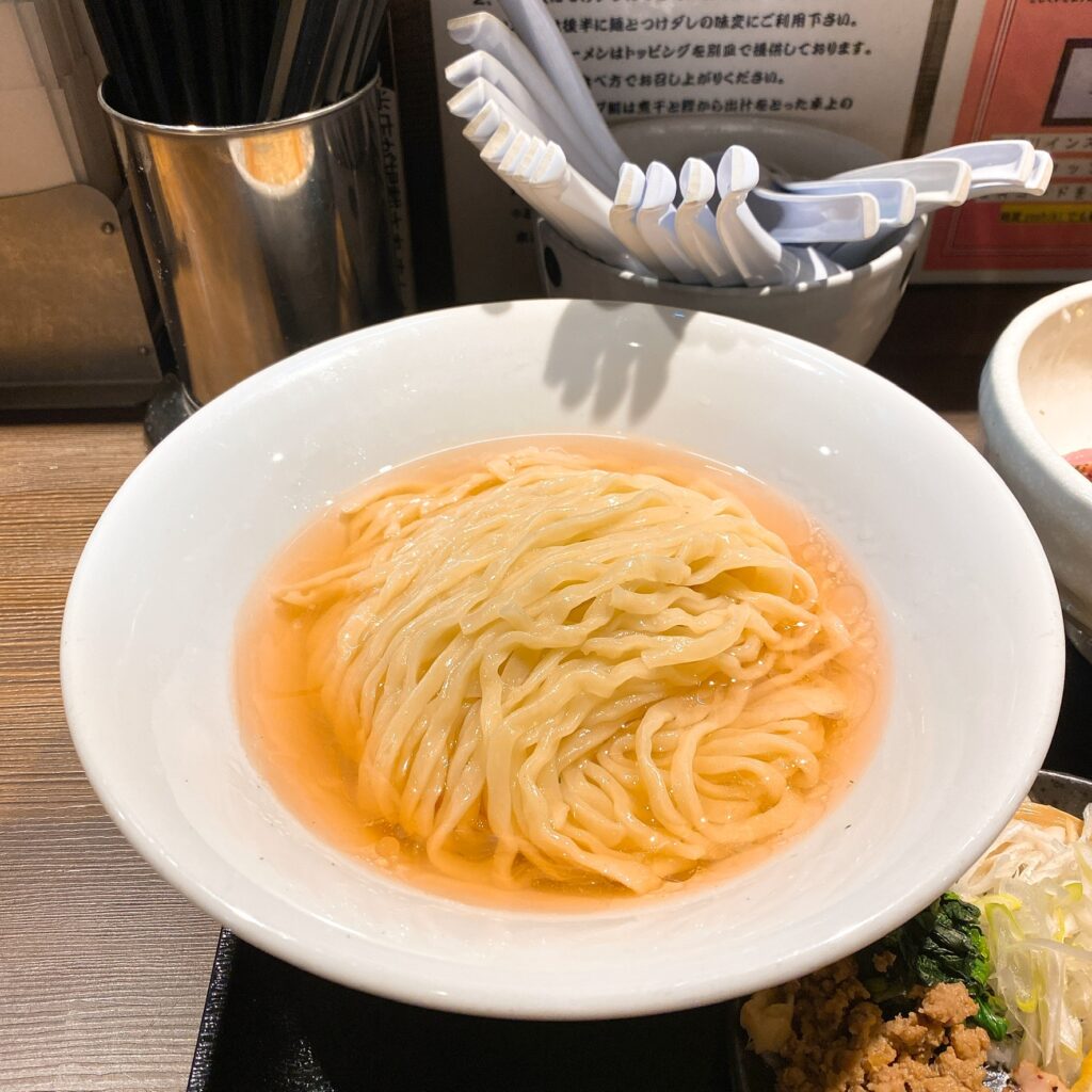 鴨出汁中華蕎麦 麺屋yoshikiの麺