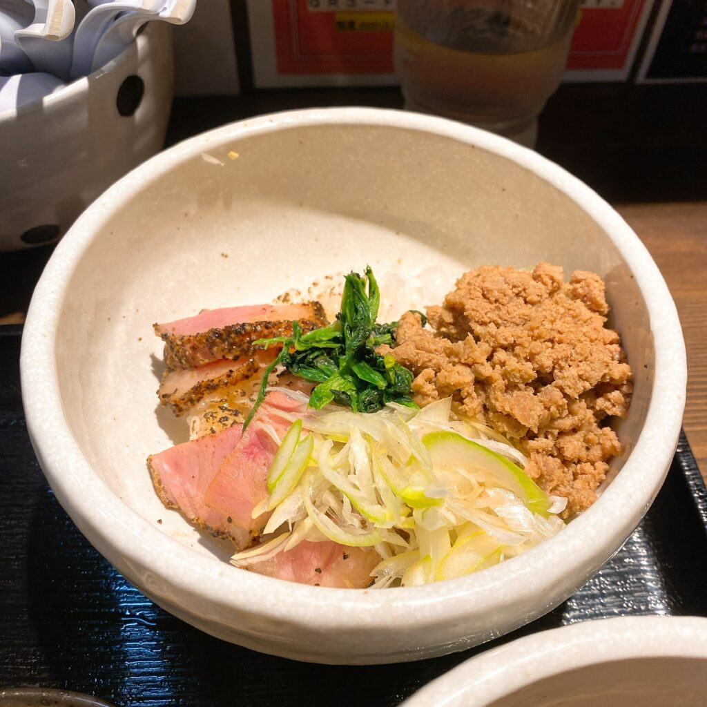 鴨出汁中華蕎麦 麺屋yoshikiの丼