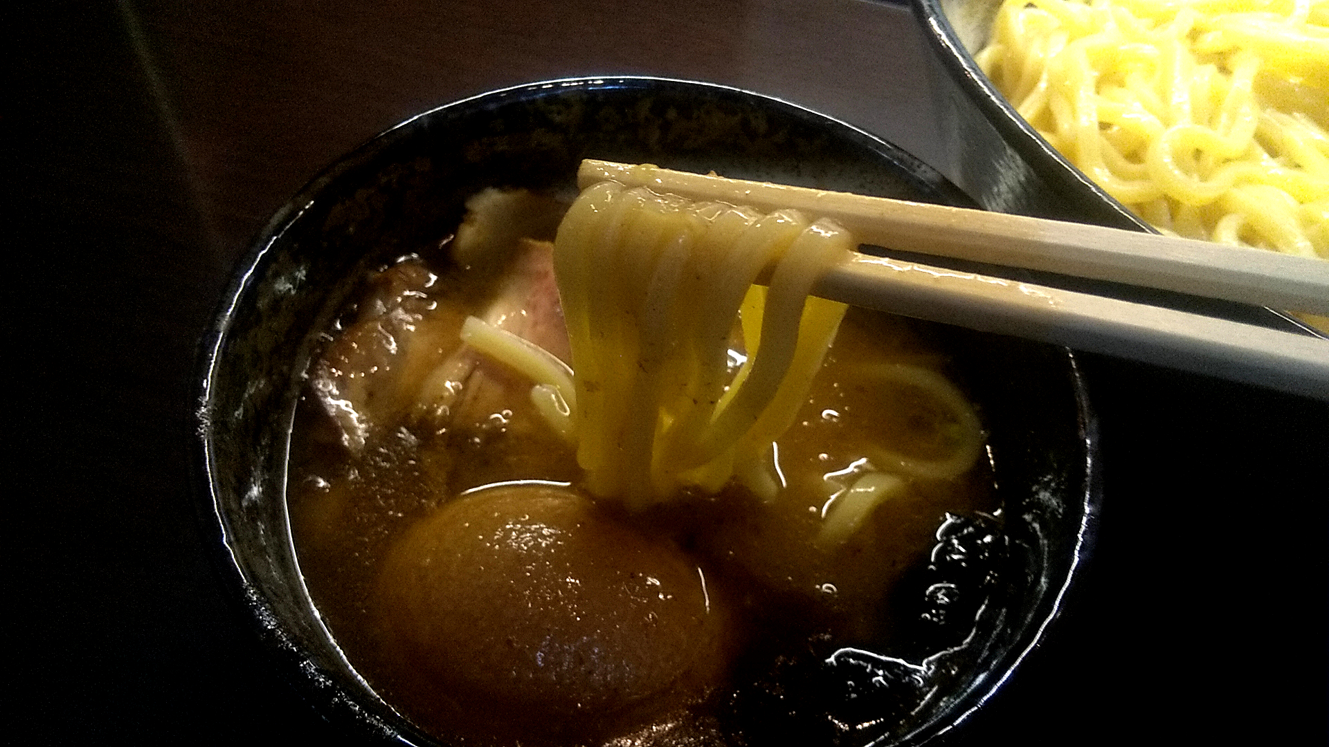 川喜屋のつけ麺の麺リフト写真