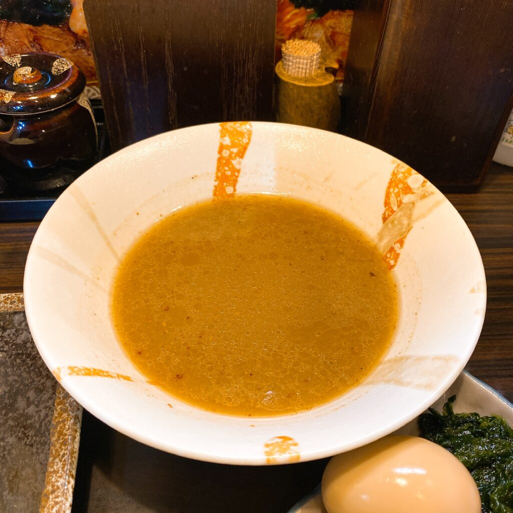 麺屋 優創のスープ
