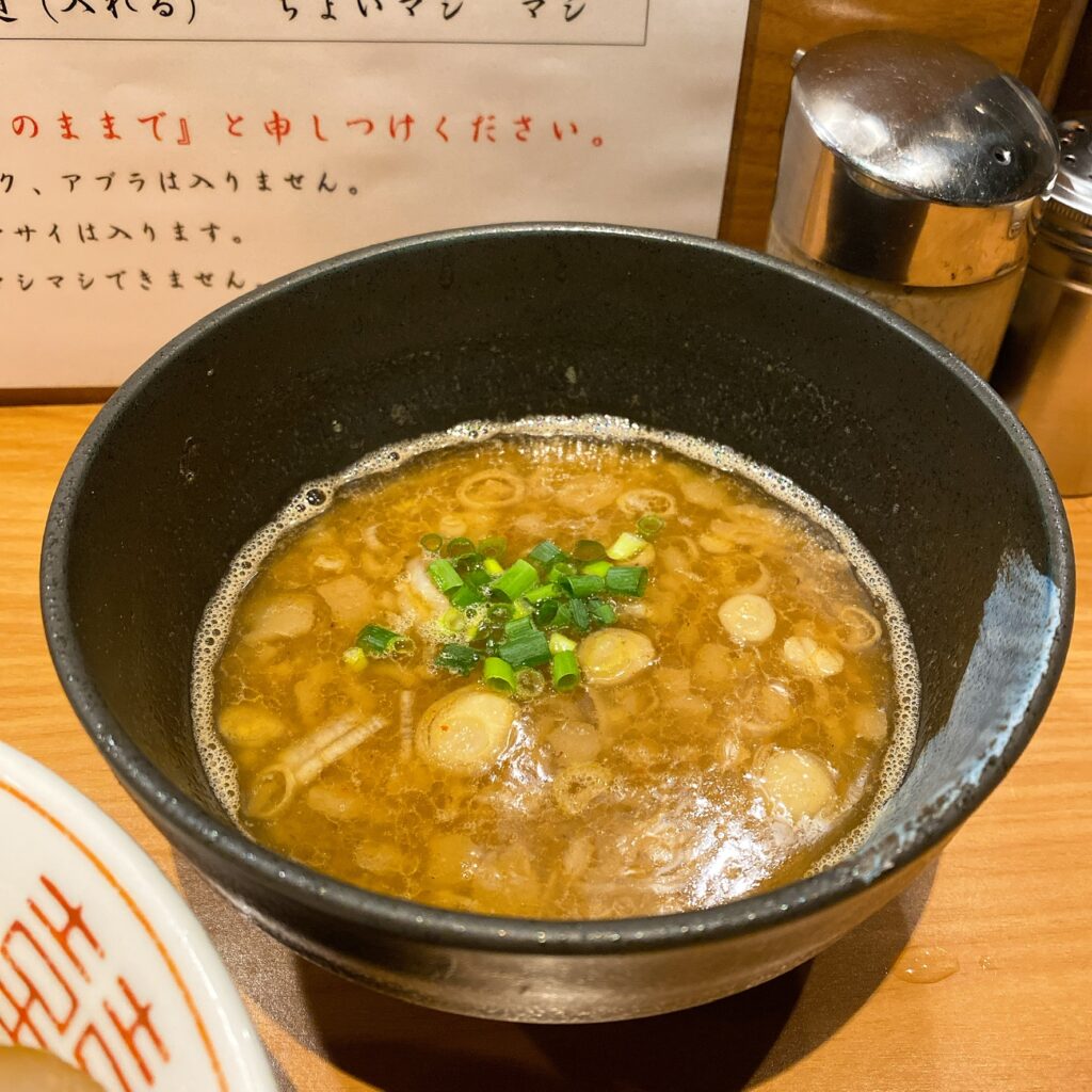 麺処ほん田東十条店のスープ