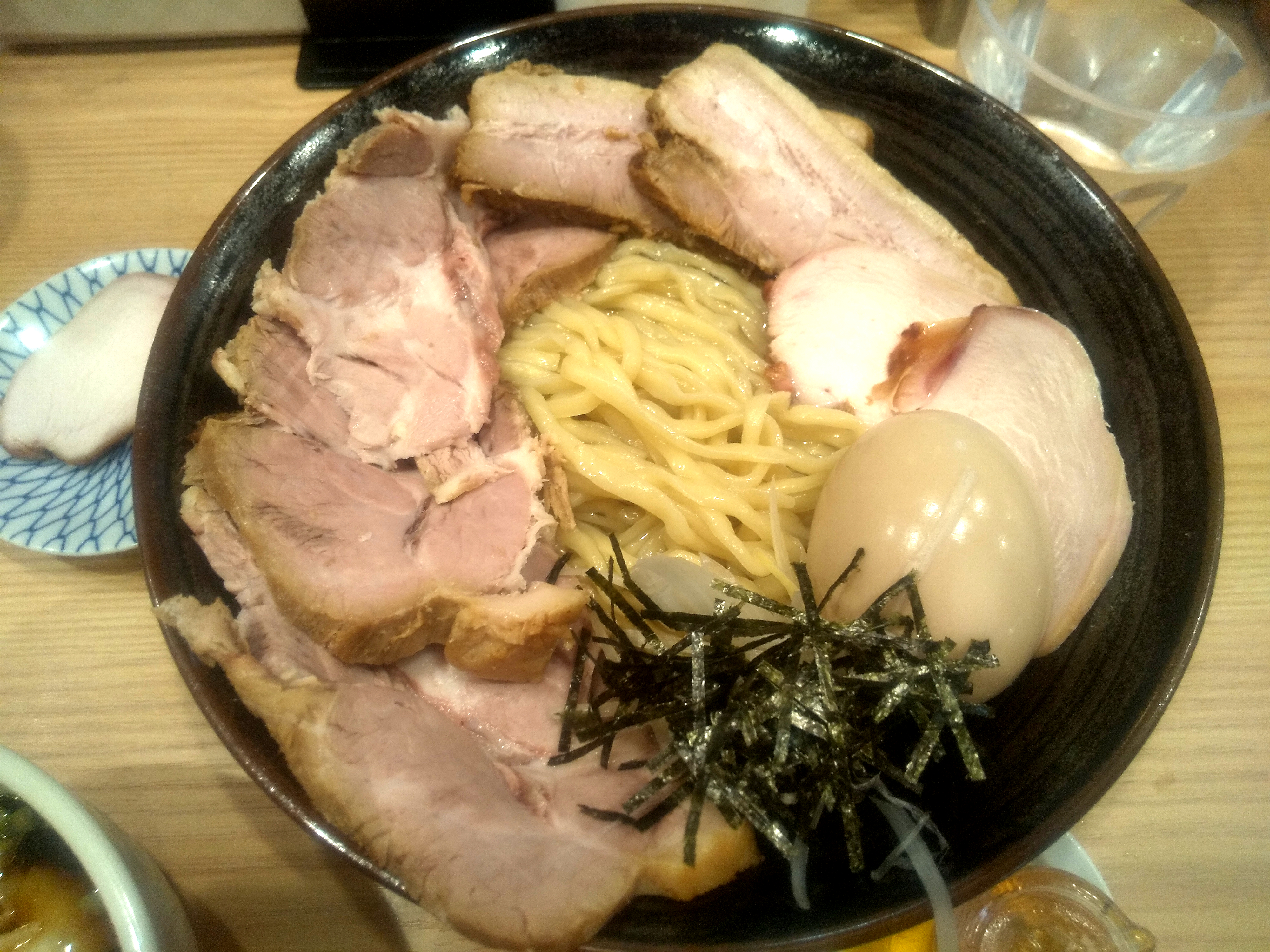 田むらのつけ麺スペシャルの麺皿の写真