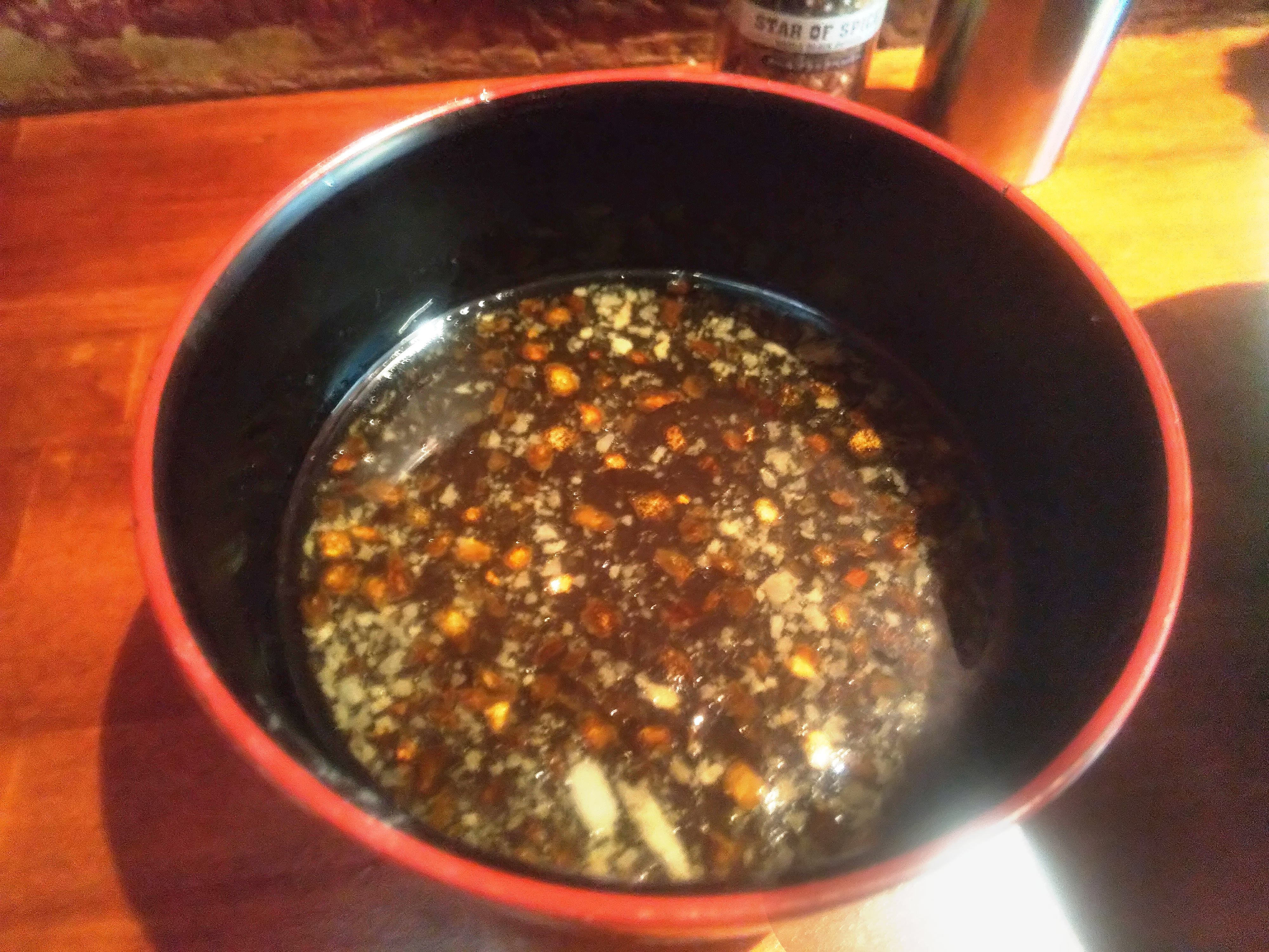 りらくしんのつけ麺のつけ汁の写真