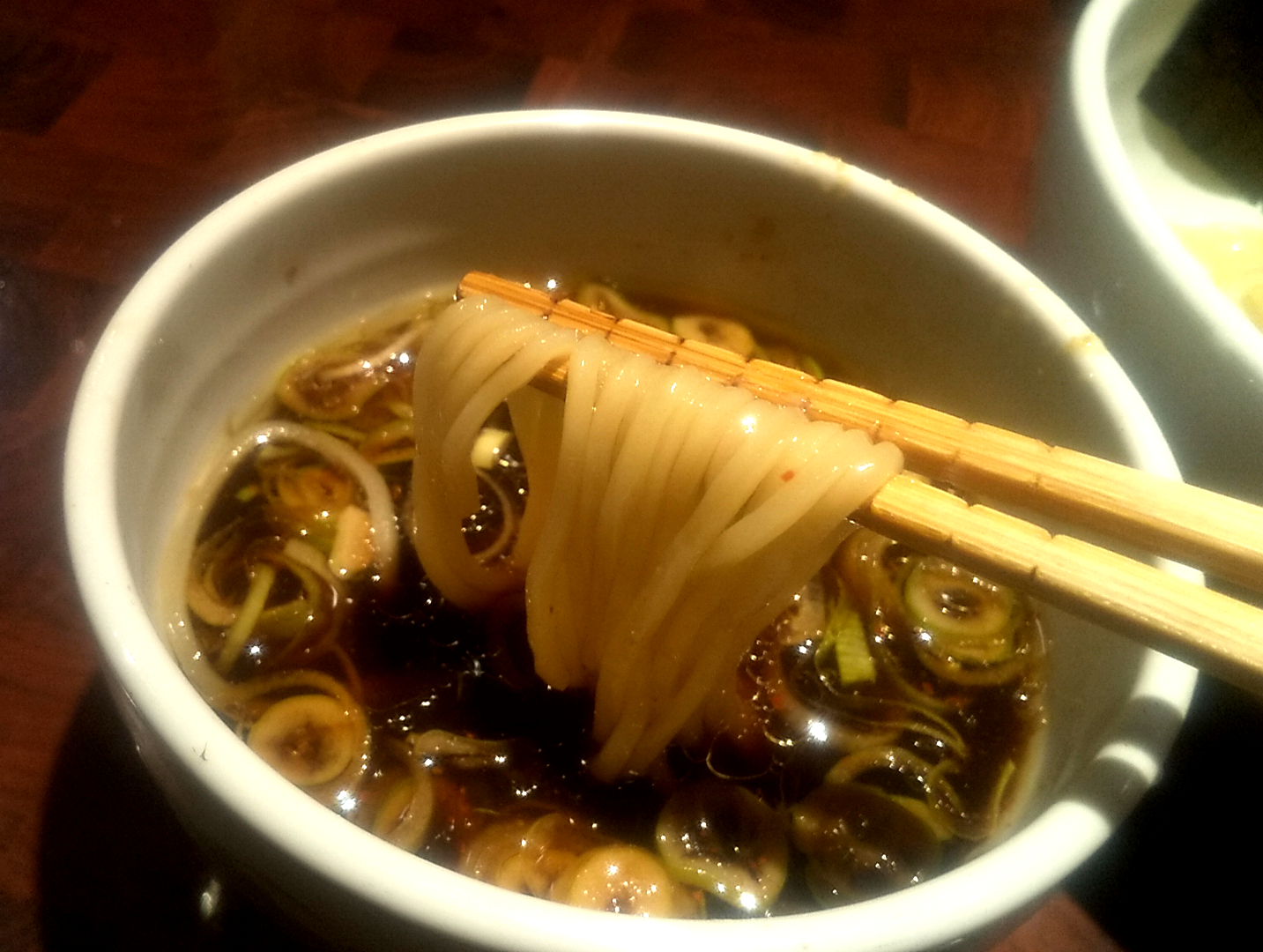 我武者羅の特製生姜醤油つけ麺の麺リフト写真