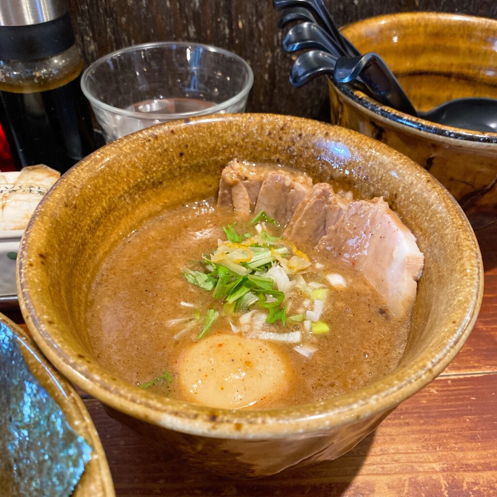 麺屋 えん寺のスープ