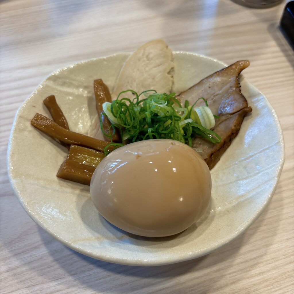 つけめん 満を持してのトッピング