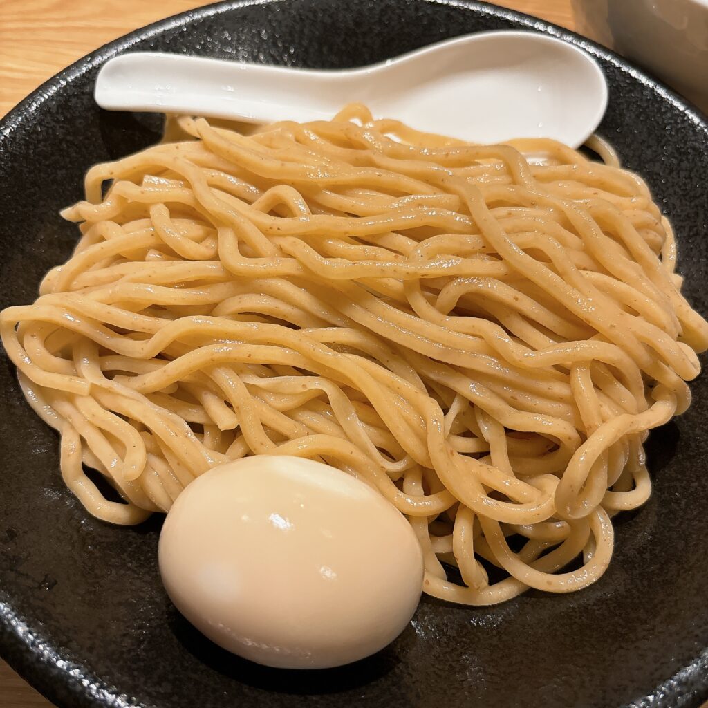 ラーメン ROCK MOUNTAINの麺