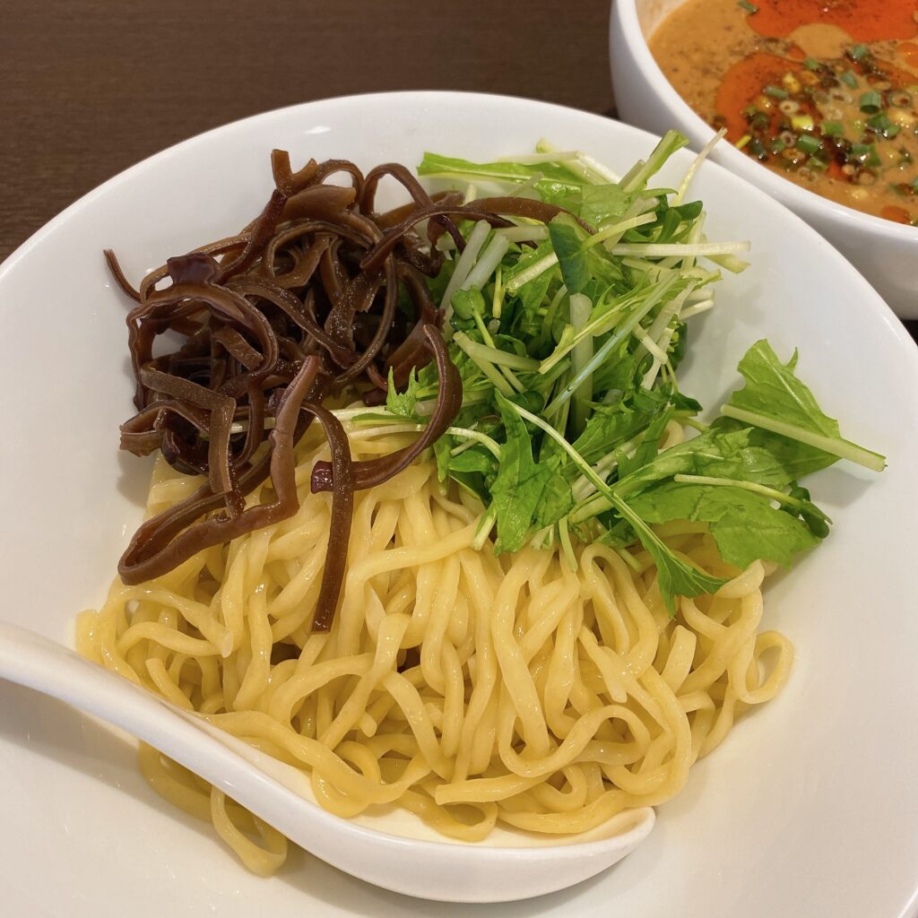 四川担担麺 阿吽の麺