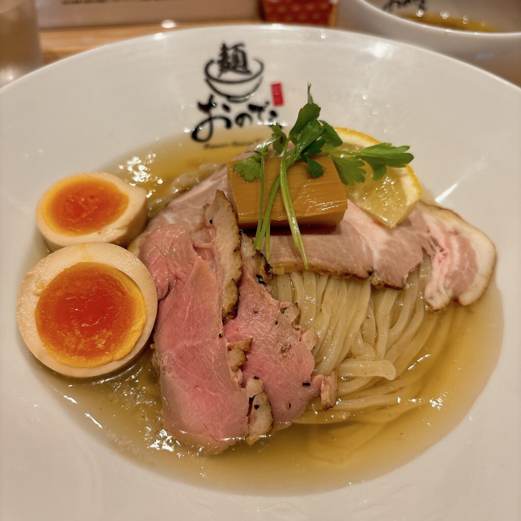 麺 銀座おのでら 本店の麺
