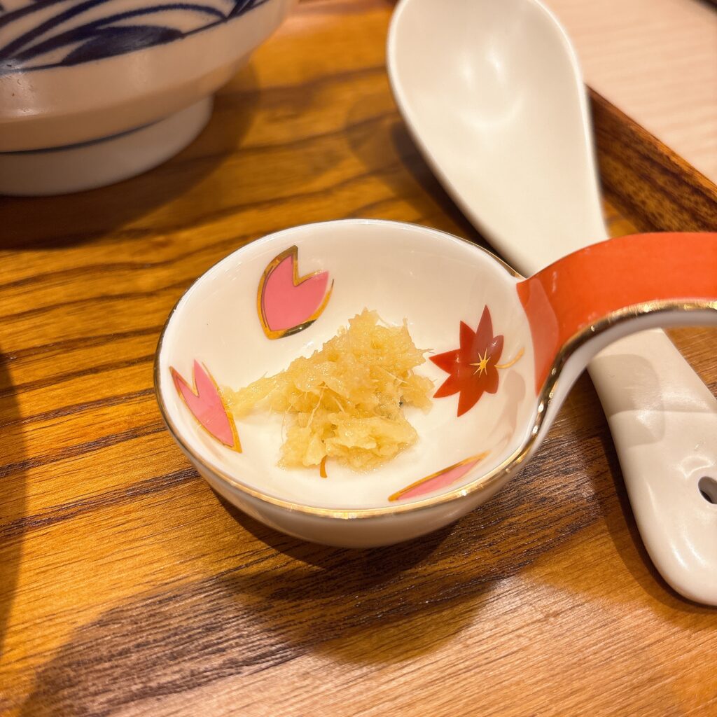 渋谷中華そば saji.のひと匙