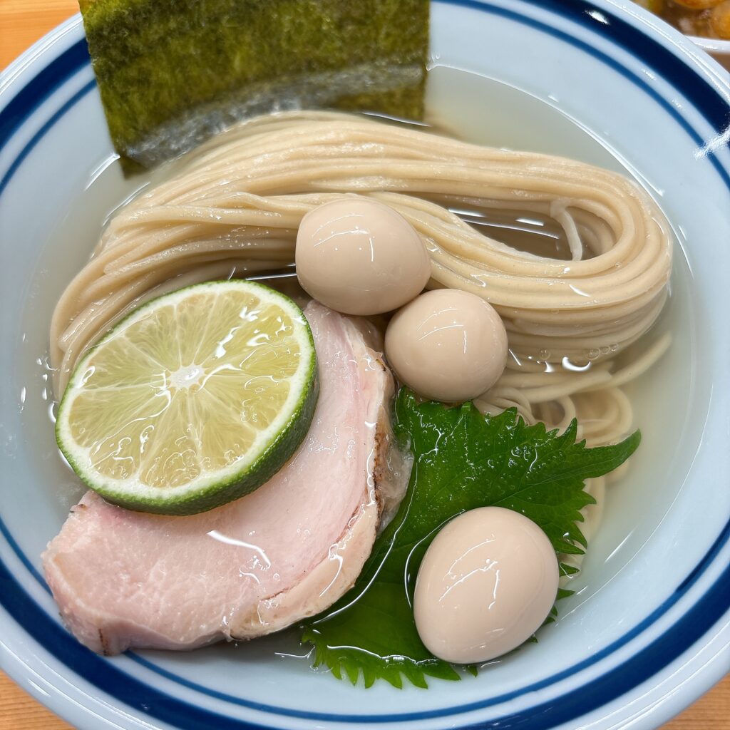 らーめん護什番の麺