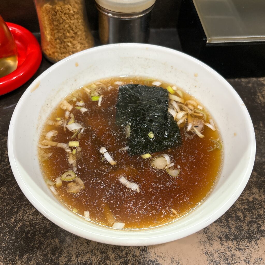 中華そば マルナカのスープ