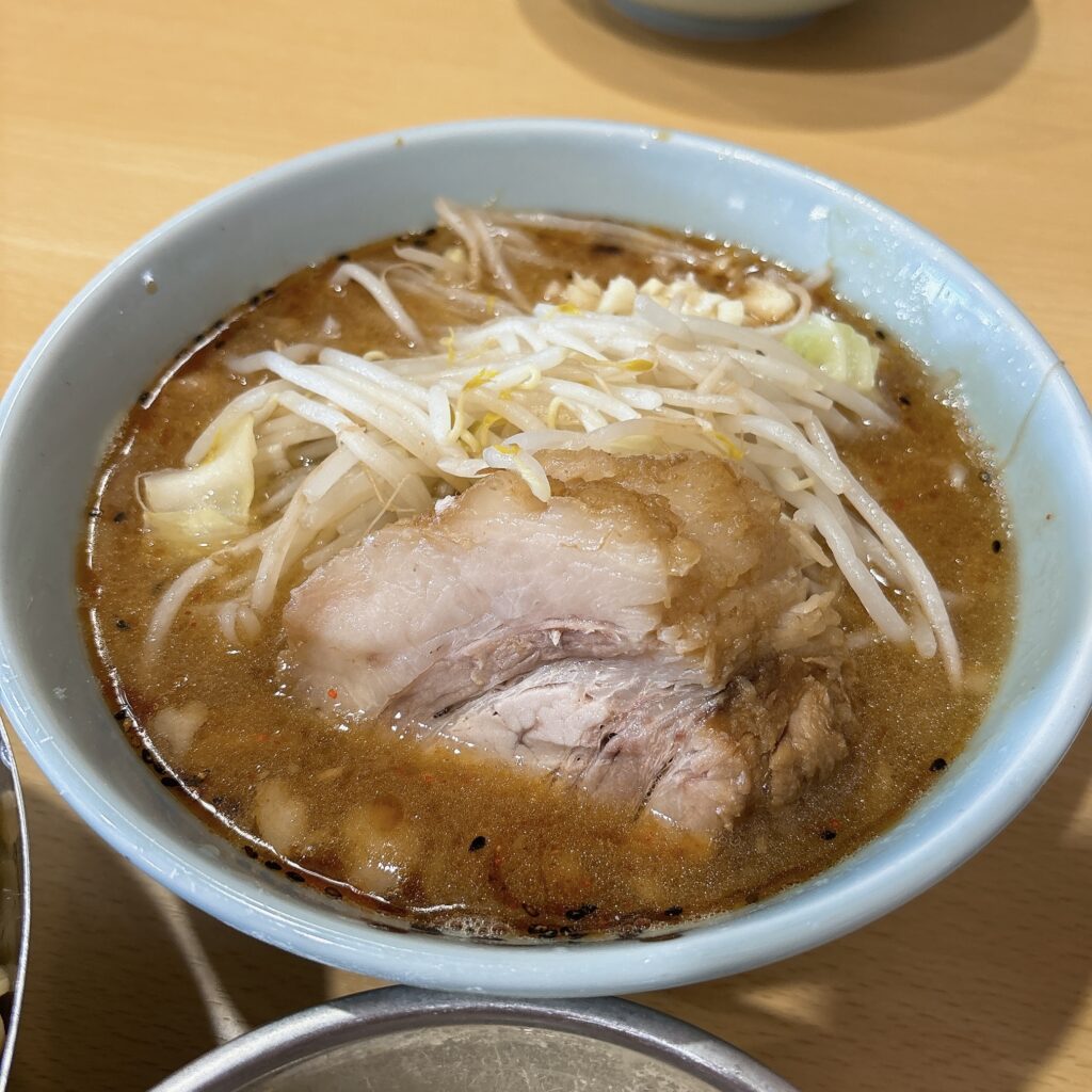 ラーメン二郎 八王子野猿街道店2のスープ