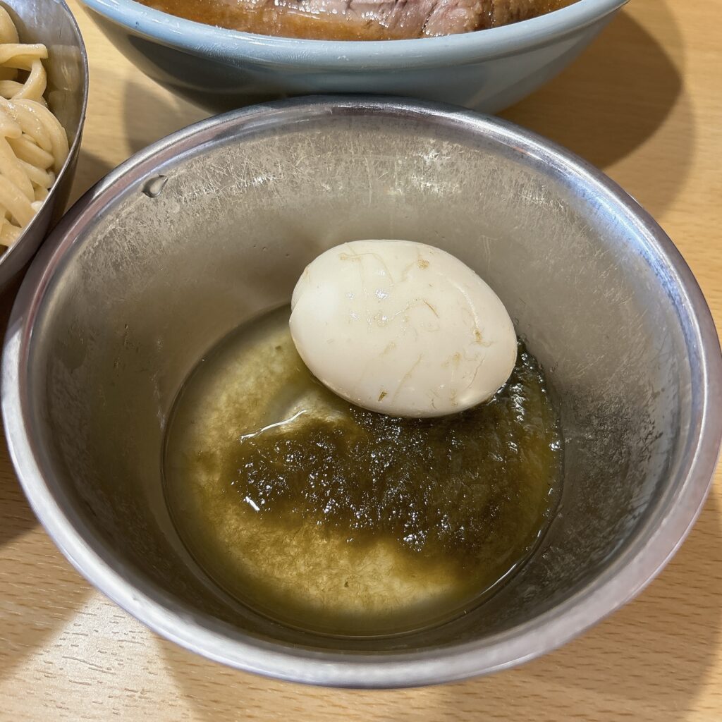 ラーメン二郎 八王子野猿街道店2の味玉