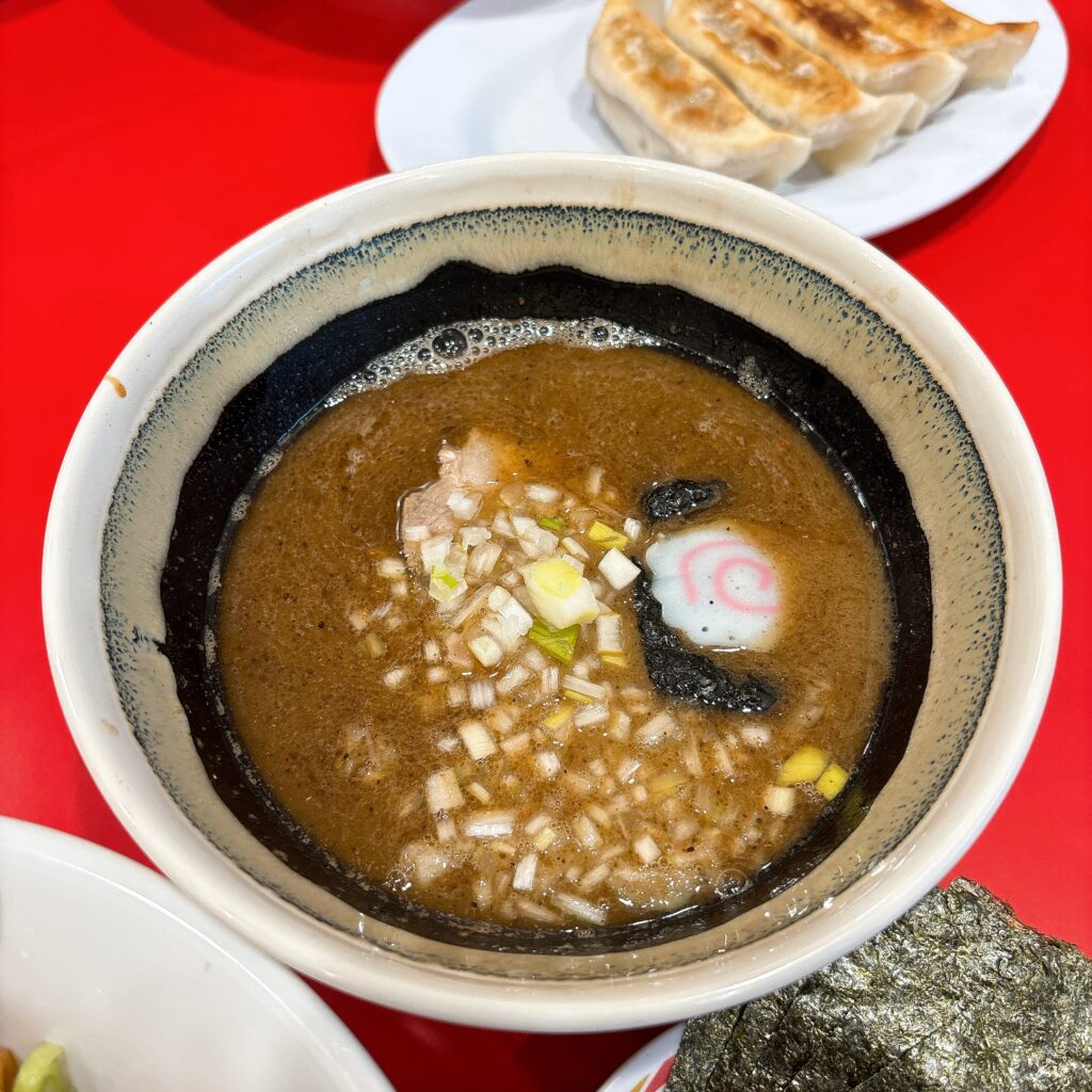 中華そば ふくもり 駒沢本店のスープ