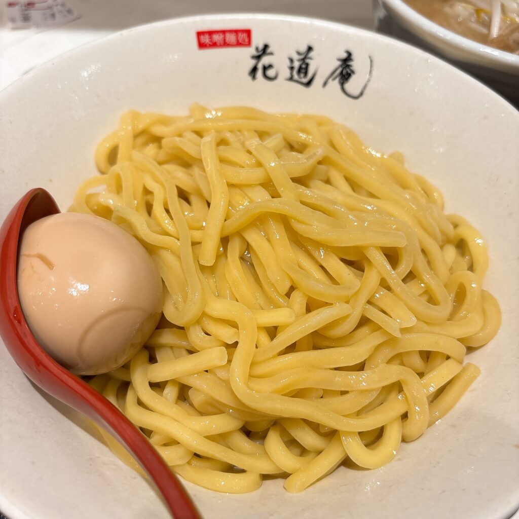 味噌麺処 花道庵の麺