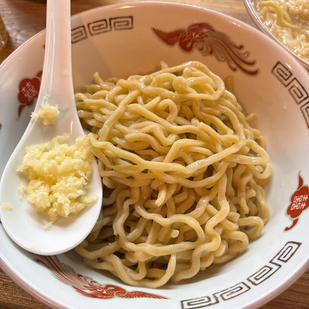 特麺コツ一丁ラーメンの麺