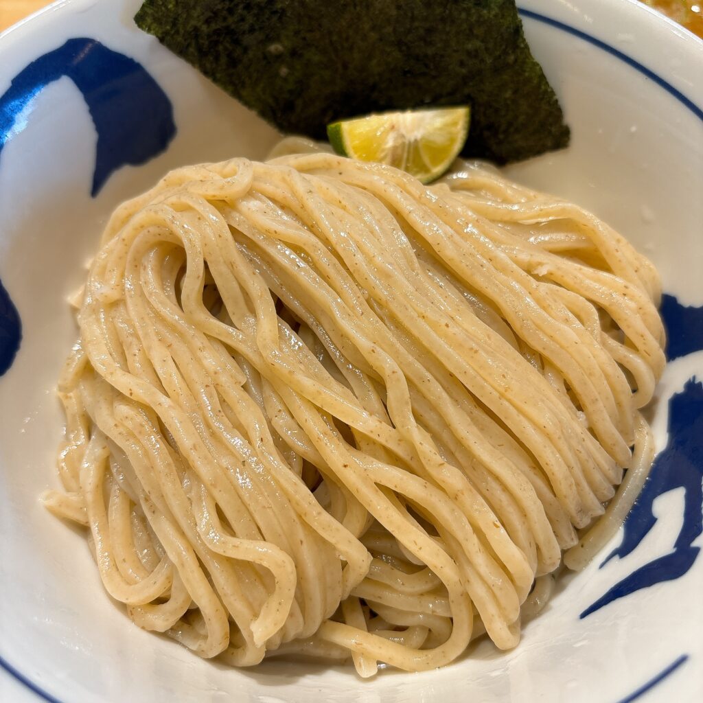 つじ田 豊洲店の麺