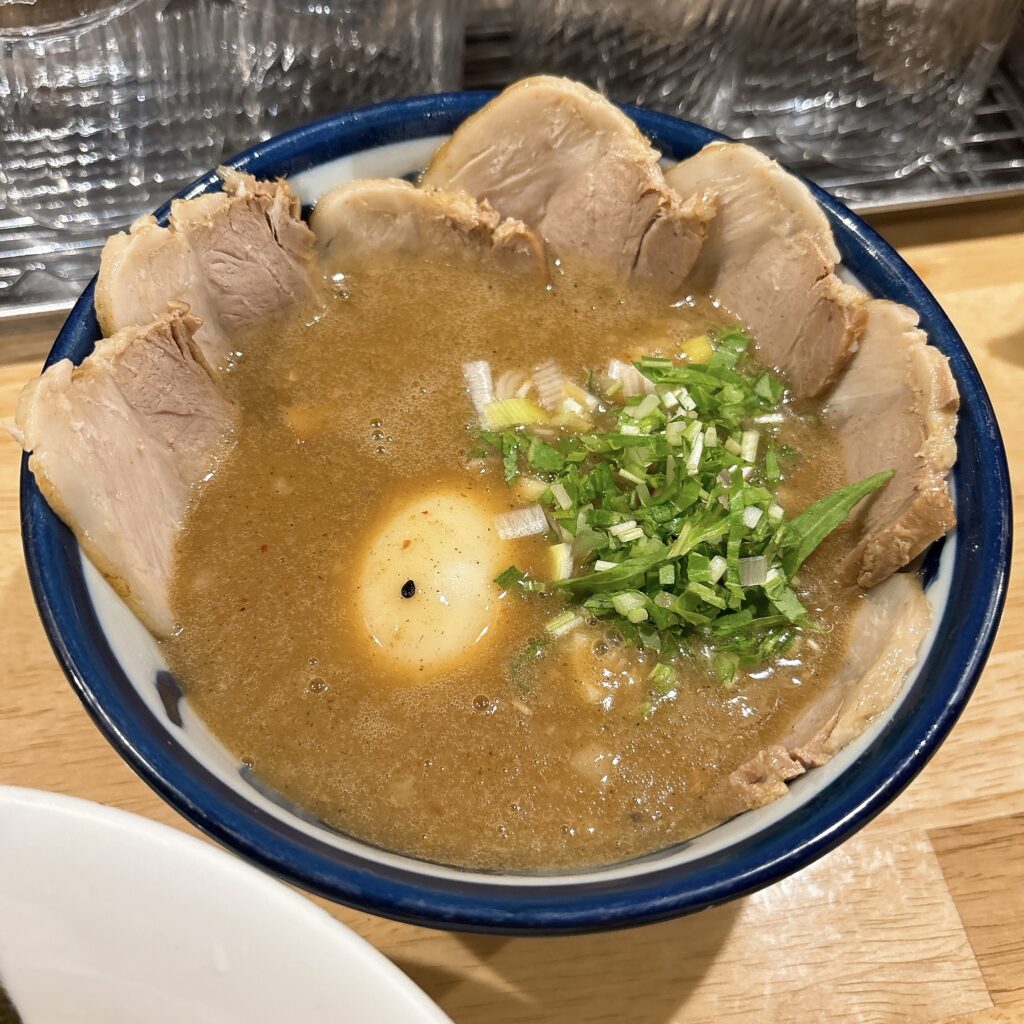麺屋 越のスープ
