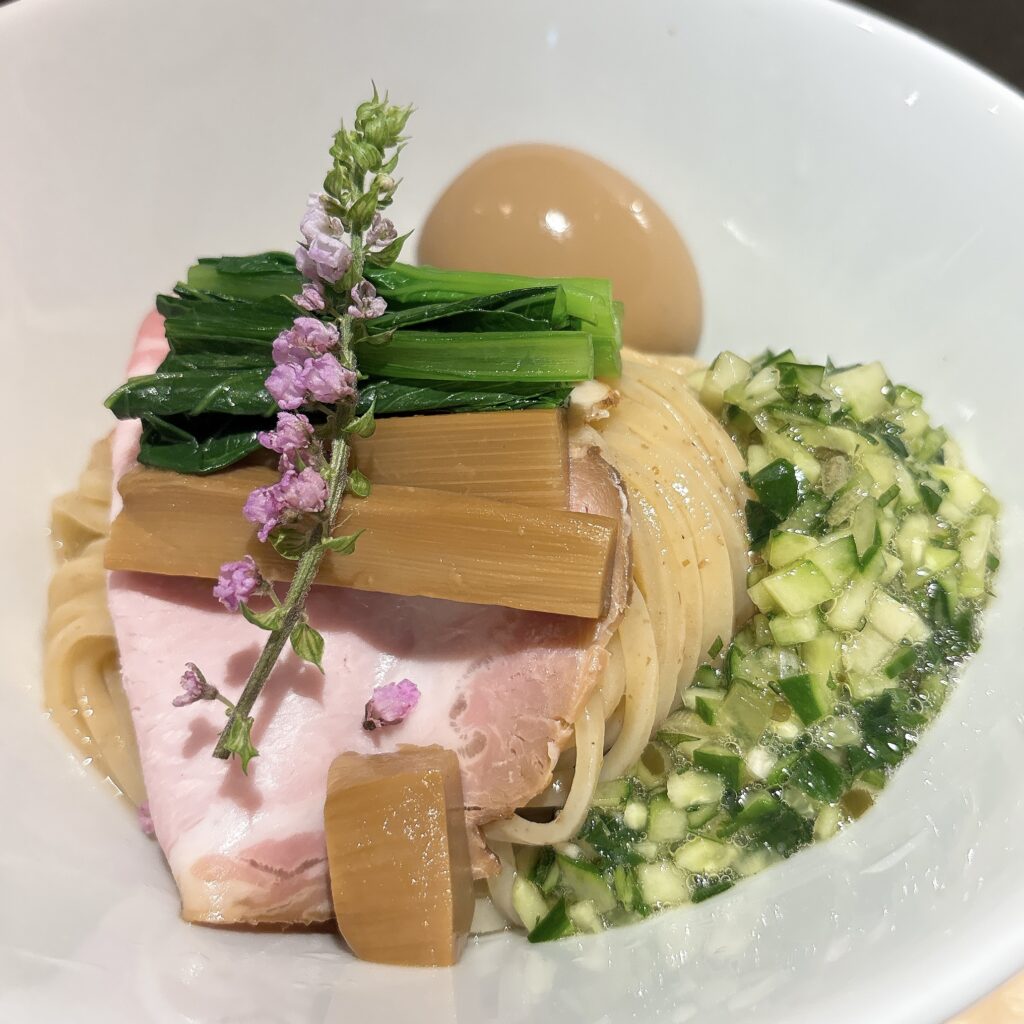 麦処 八と丁の麺