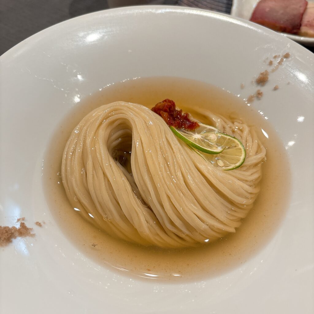 麺亭 英の麺