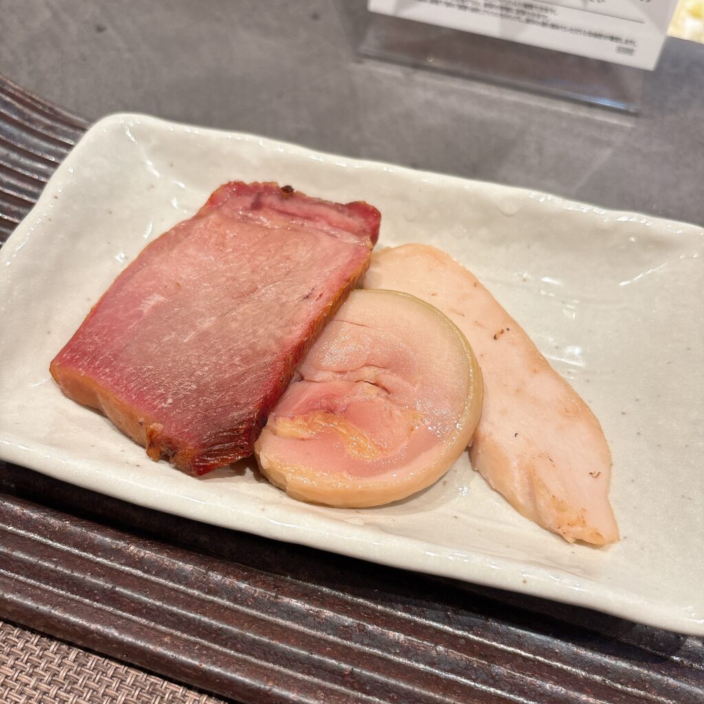 麺亭 英のトッピング