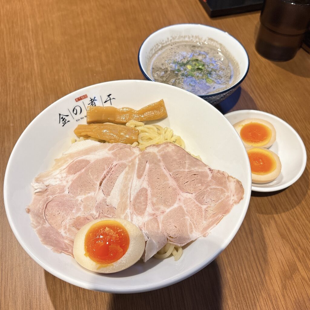 金の煮干しのつけ麺
