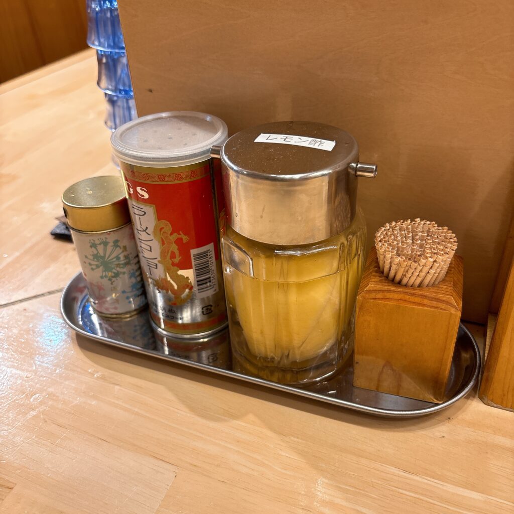鶏そば ムタヒロ 2号店の卓上