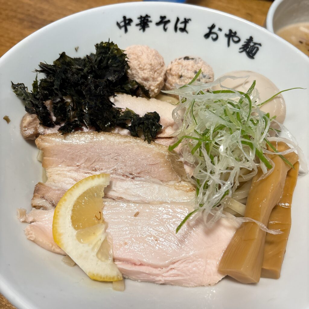 中華そば おや麺の麺
