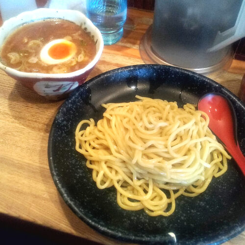 サンドウィッチマンなどの数々の芸人が通った麺屋のつけ麺が食べてみたくて【つけ麺道たけし/千川】